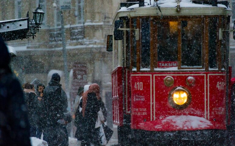 How to Navigate Istanbul Public Transit with Istanbulkart